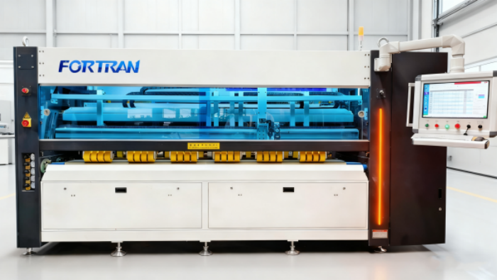 Effektiv skjæring, intelligent emballasje — Analyse av kjernefordelene med automatiske papirkuttere